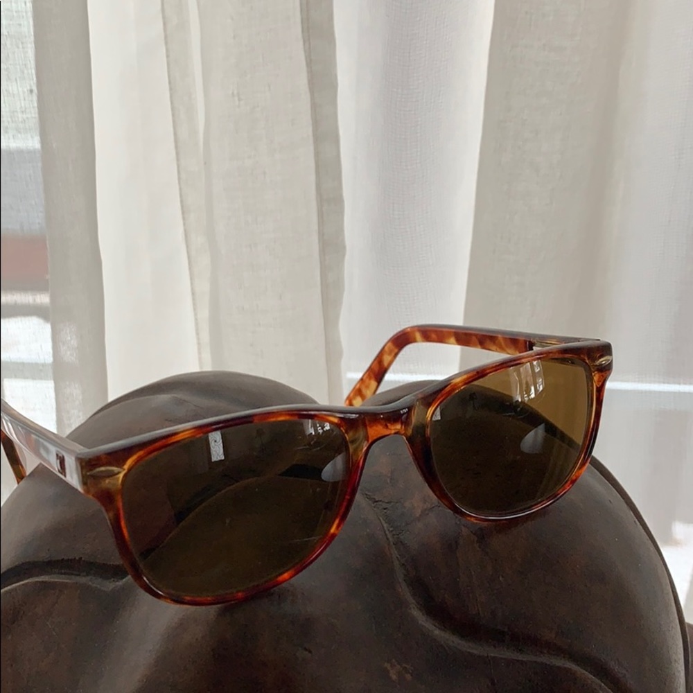 Hollywood Sun Gear Classic sunglasses. Tortoise.